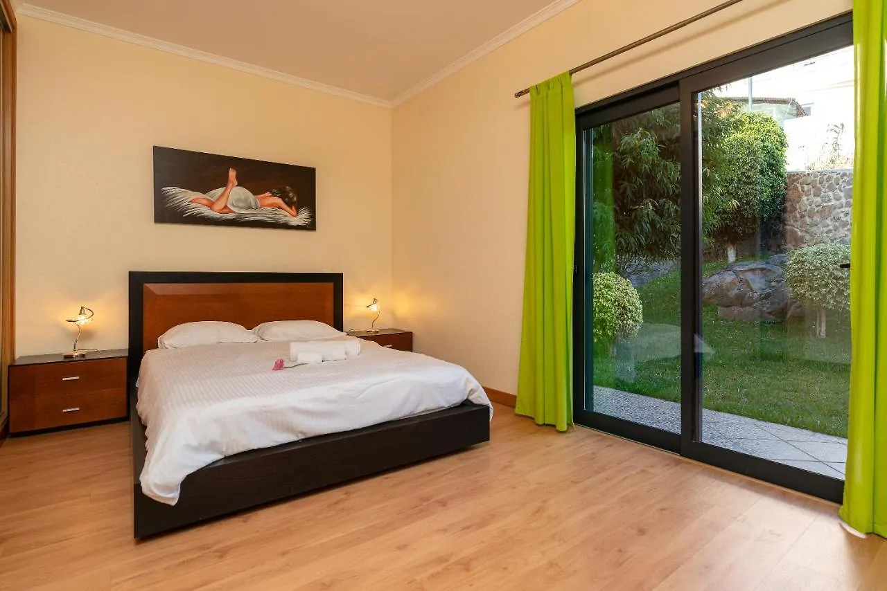 Villa Faria Arco da Calheta